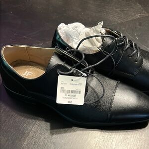 JF J.Ferrar Black Oxford Dress Shoes Sleek Design